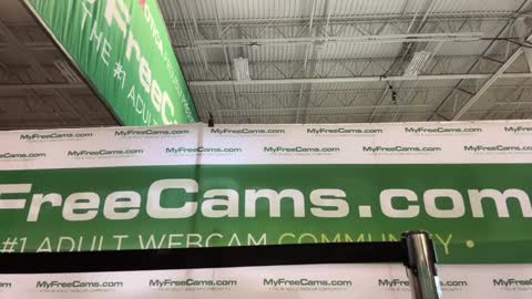 Alex Mann online show from December 8, 8:47 pm