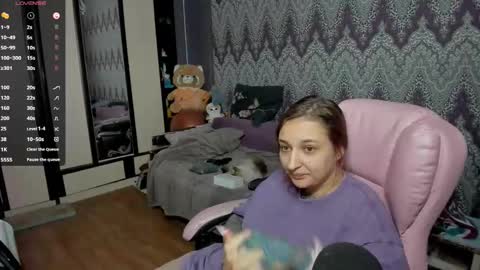 Snapshot of alexracc00n chatting on February 1, 5:16 pm Alex online show from February 1, 5:16 pm