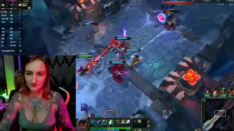 Snapshot of alexracc00n chatting on November 10, 8:08 pm Alex online show from November 10, 8:08 pm