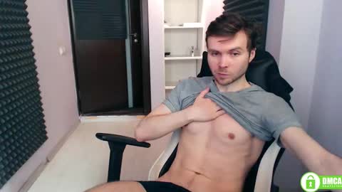 Snapshot of alexspilner chatting on December 2, 12:10 pm Alex Spilner online show from December 2, 12:10 pm