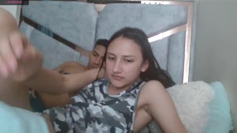 alex y luisa online show from February 10, 5:19 pm