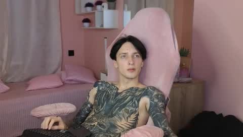 Alex online show from October 16, 4:30 pm