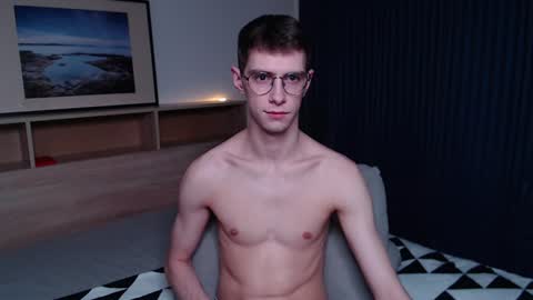 Snapshot of alfie_evanss chatting on January 11, 11:56 pm Alfie online show from January 11, 11:56 pm