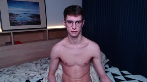 Snapshot of alfie_evanss chatting on February 1, 3:30 am Alfie online show from February 1, 3:30 am