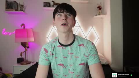 Snapshot of alfiegreenxxx chatting on October 15, 10:10 pm Alfie Green online show from October 15, 10:10 pm