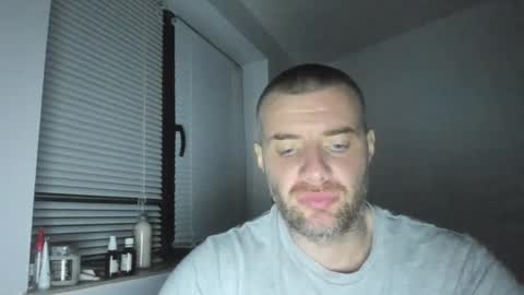 alfiesolomons87 online show from February 6, 8:45 pm