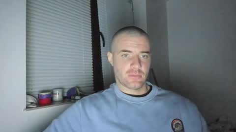 alfiesolomons87 online show from February 12, 8:29 pm