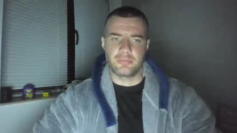 alfiesolomons87 online show from March 6, 8:16 pm