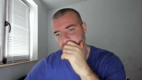 alfiesolomons87 online show from November 22, 9:30 am