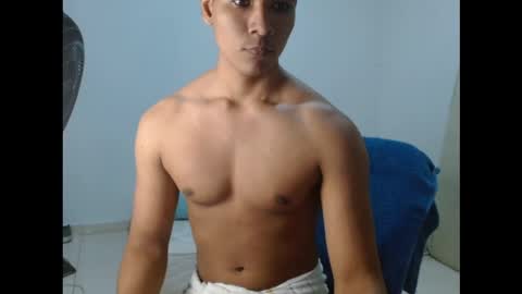 Snapshot of alfred_cantillo chatting on September 26, 11:53 pm alfred_cantillo online show from September 26, 11:53 pm