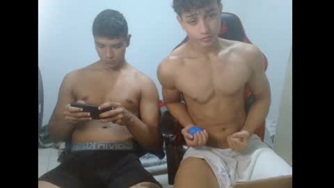 Snapshot of alfred_cantillo chatting on September 30, 6:29 am alfred_cantillo online show from September 30, 6:29 am