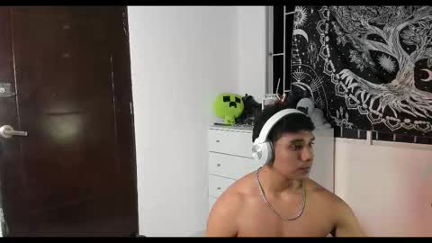 Snapshot of alfred_cantillo chatting on October 10, 7:07 am alfred_cantillo online show from October 10, 7:07 am