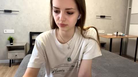 Snapshot of alfrediamordino chatting on November 22, 11:09 am Alice online show from November 22, 11:09 am