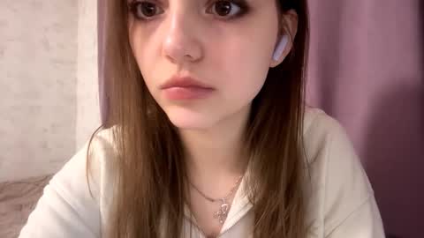 Snapshot of alfrediamordino chatting on November 25, 9:09 am Alice online show from November 25, 9:09 am