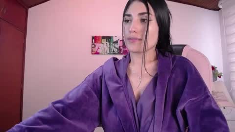 Snapshot of alheli_16 chatting on December 12, 3:05 pm Alheli online show from December 12, 3:05 pm