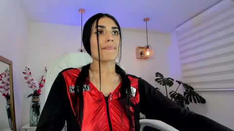 Snapshot of alheli_16 chatting on December 19, 6:34 am Alheli online show from December 19, 6:34 am