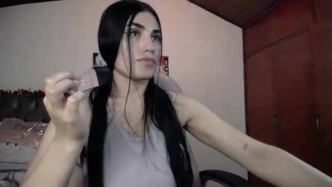 Snapshot of alheli_16 chatting on January 4, 2:56 pm Alheli online show from January 4, 2:56 pm