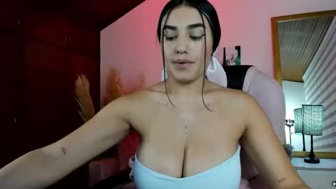 Snapshot of alheli_16 chatting on October 4, 12:36 pm Alheli online show from October 4, 12:36 pm