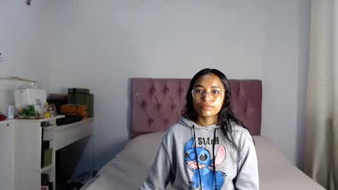 Snapshot of alia054 chatting on September 23, 1:47 pm Alia online show from September 23, 1:47 pm