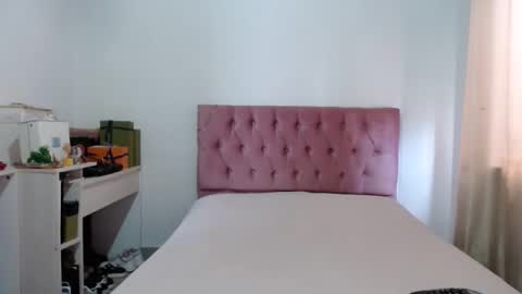 Snapshot of alia054 chatting on October 16, 12:28 pm Alia online show from October 16, 12:28 pm