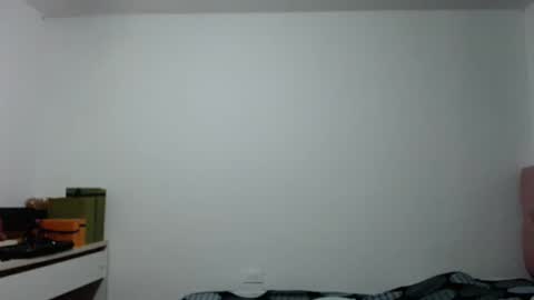 Snapshot of alia054 chatting on November 14, 12:04 pm Alia online show from November 14, 12:04 pm