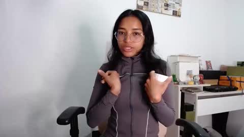 Alia  online show from March 10, 1:05 pm