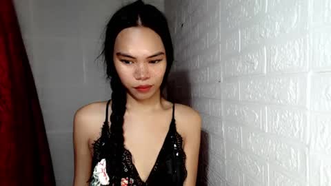 Snapshot of aliahadams chatting on March 12, 6:29 am ALIAH online show from March 12, 6:29 am