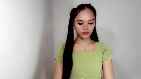 Snapshot of aliahadams chatting on October 1, 7:58 am ALIAH online show from October 1, 7:58 am