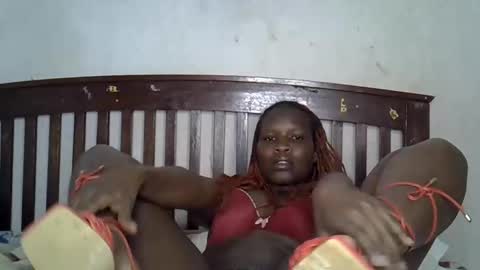 alic_crazy online show from December 3, 6:59 am