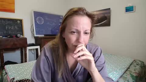 Snapshot of alice8363 chatting on September 28, 8:52 am Alice online show from September 28, 8:52 am