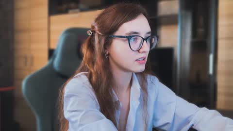 Snapshot of alice_alarcon chatting on October 19, 9:10 am Hey Im Alice online show from October 19, 9:10 am