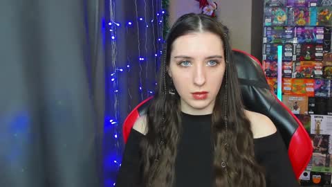 Snapshot of alice_bailey chatting on December 14, 3:58 pm Alice online show from December 14, 3:58 pm