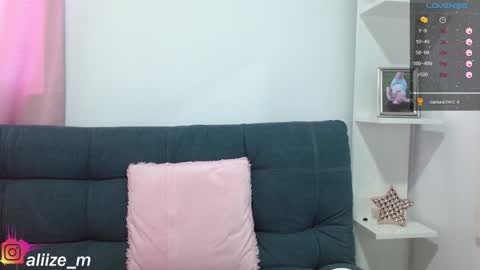 alice online show from December 8, 4:39 pm