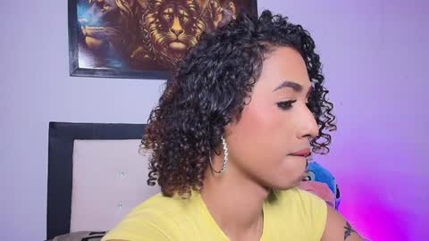 Snapshot of alice_massiel chatting on December 21, 10:19 pm online show from December 21, 10:19 pm