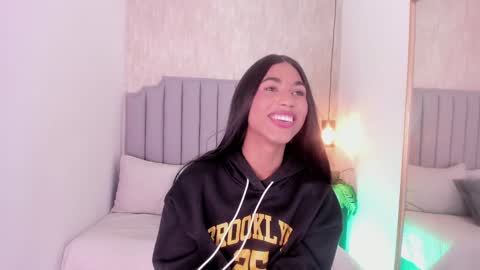 Snapshot of alice_massiel chatting on January 31, 7:51 pm online show from January 31, 7:51 pm