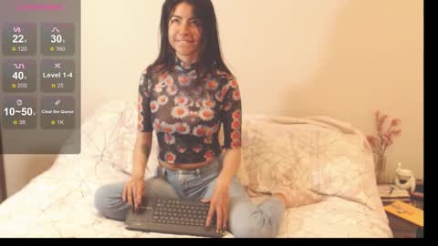 Alice online show from October 15, 6:30 pm