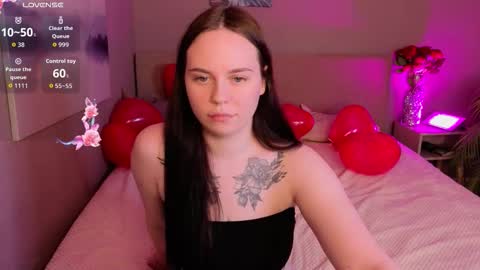 Snapshot of alice_moondark chatting on February 13, 8:49 pm Alice online show from February 13, 8:49 pm