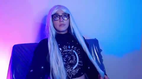      online show from January 15, 1:43 am