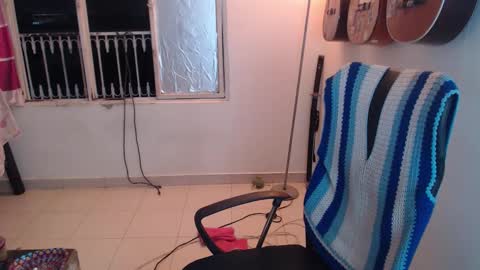 Snapshot of alice_psilocybe_sabina420 chatting on October 14, 3:29 am Alicia Aldara online show from October 14, 3:29 am