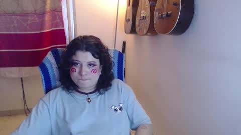 Snapshot of alice_psilocybe_sabina420 chatting on October 15, 5:40 am Alicia Aldara online show from October 15, 5:40 am