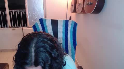 Snapshot of alice_psilocybe_sabina420 chatting on October 23, 5:07 am Alicia Aldara online show from October 23, 5:07 am