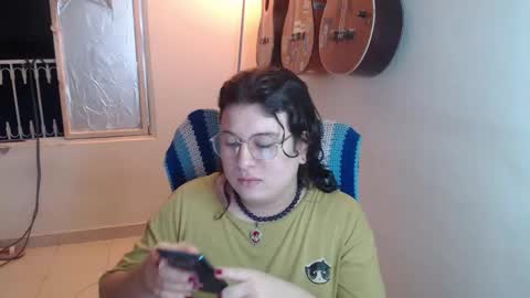 Snapshot of alice_psilocybe_sabina420 chatting on October 27, 4:05 am Alicia Aldara online show from October 27, 4:05 am