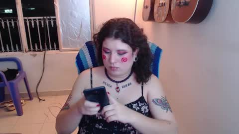 Snapshot of alice_psilocybe_sabina420 chatting on October 29, 2:03 am Alicia Aldara online show from October 29, 2:03 am