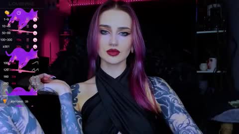 Alice online show from October 28, 6:43 pm