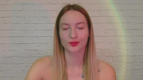 Alice online show from October 14, 3:24 pm