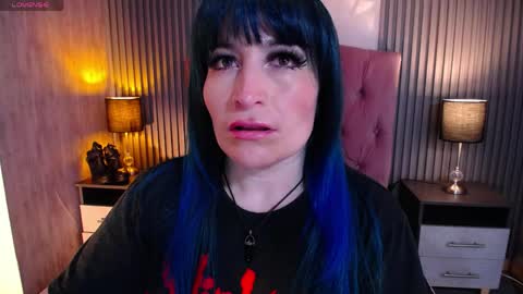 Snapshot of alice_sweetmomma chatting on May 1, 7:51 pm Alice online show from May 1, 7:51 pm