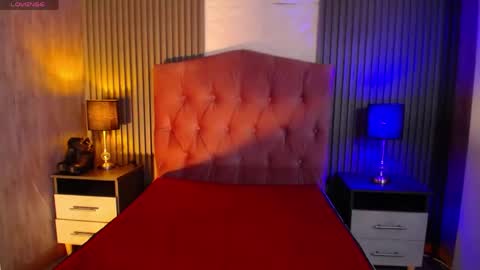 Snapshot of alice_sweetmomma chatting on May 2, 7:52 pm Alice online show from May 2, 7:52 pm