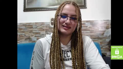 Alice online show from September 16, 3:57 pm