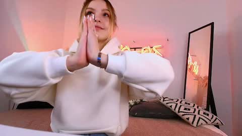 Alice  online show from January 2, 12:57 pm