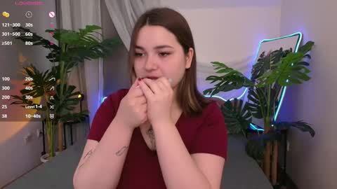 Snapshot of alice_walters chatting on September 10, 2:39 pm Alice online show from September 10, 2:39 pm